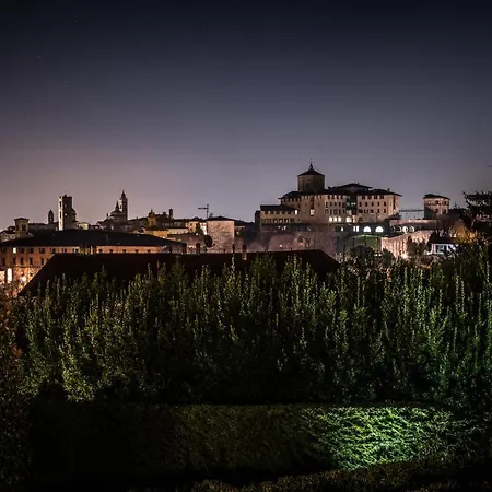 Bed & Breakfast Vittoria Charme & Relax *
